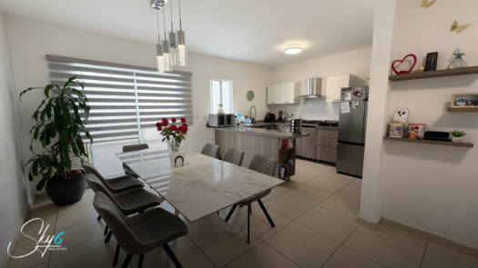 Casa en Jardines del Sur 4 en Renta
