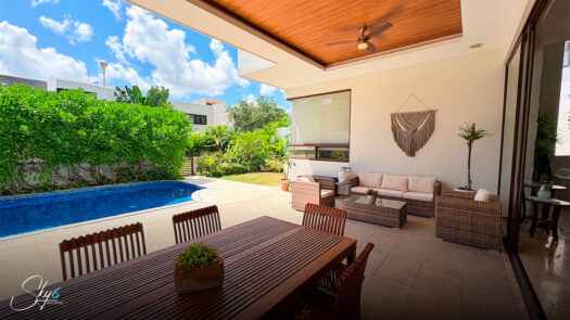 Residencial Lagos del Sol: Lujo y Amplitud