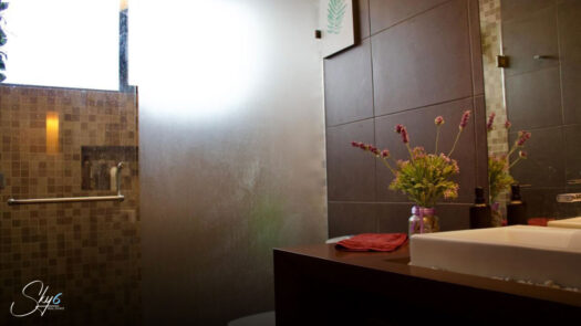Casa de Lujo en Cumbres con Alberca | 4 Rec
