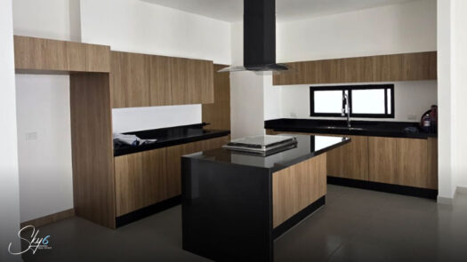 Residencia en Vía Cumbres con alberca