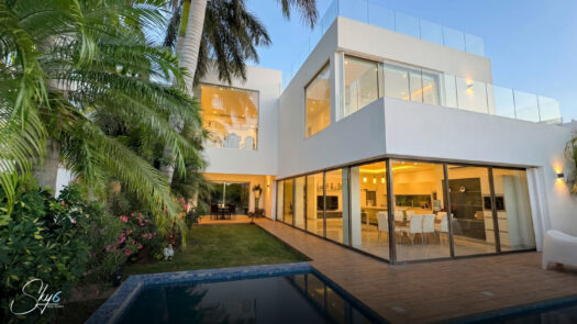 Residencia en Puerto Cancún frente al golf