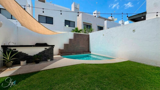 Residencia en renta en Aqua Residencial con alberca